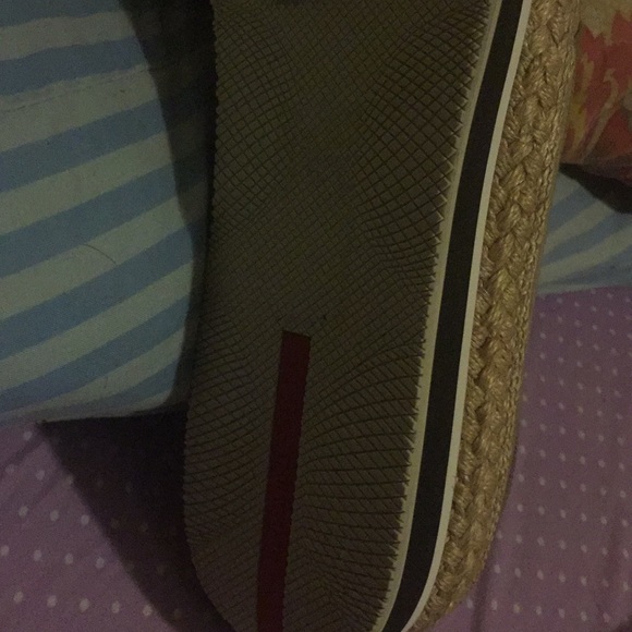 Authentic ‼️ Prada flats, comes with box - Picture 4 of 4